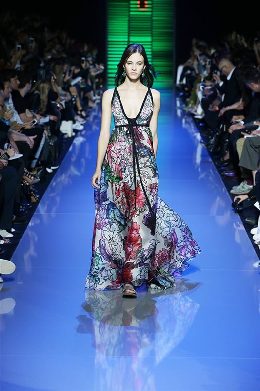 Elie Saab Ready-to-Wear Spring Summer 2016 Fashion Show